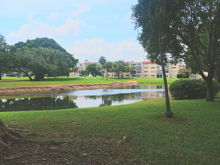 1030 Country Club Dr #401 — Photo 12