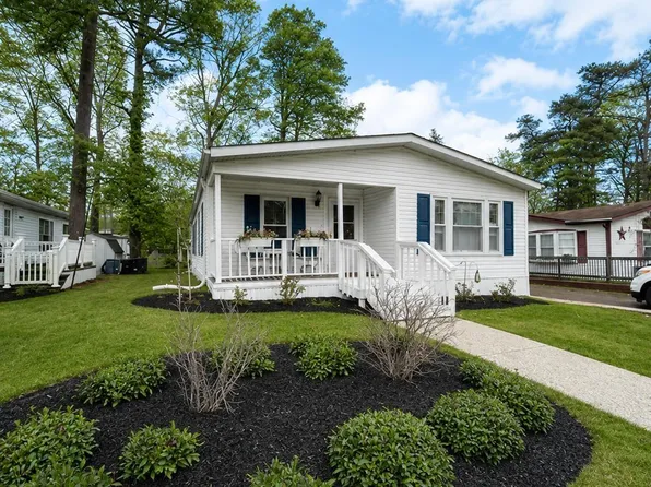3 Hickory Ln, Mays Landing, NJ 08330