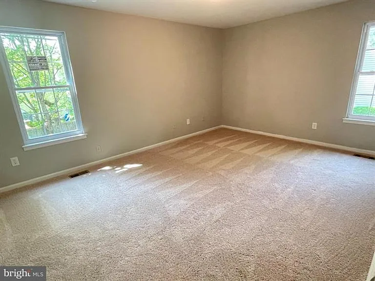13301 Coldwater Dr — Photo 8