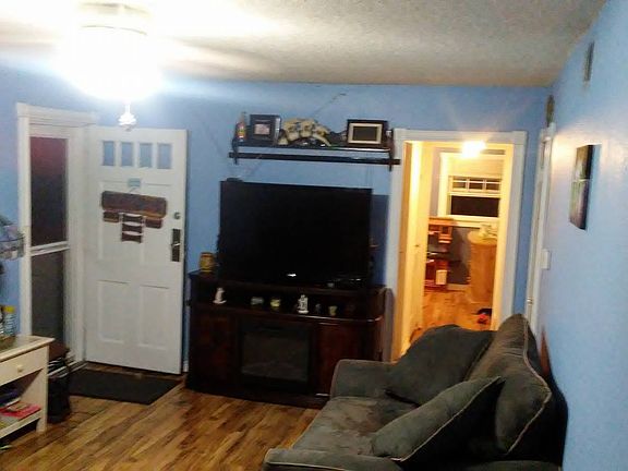 3rd image of 2117 Clark Ave
