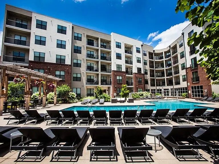 Swimming Pool with Sundeck
