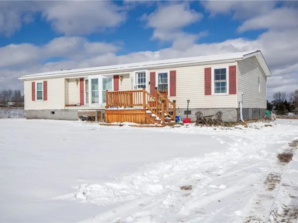 12111 Ryans Way, Chaumont, NY 13622