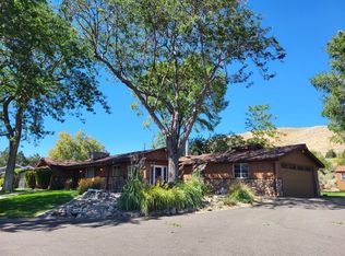 528 Ruby Ln, Carson City, NV 89706