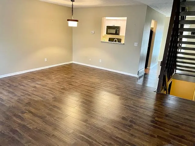 1166 Worthington Heights Blvd — Photo 9