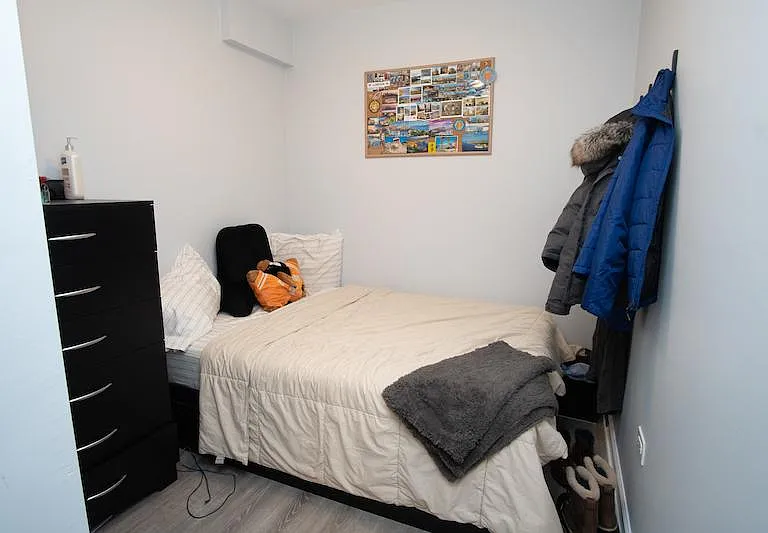 3225 N Wilton Ave #G — Photo 22