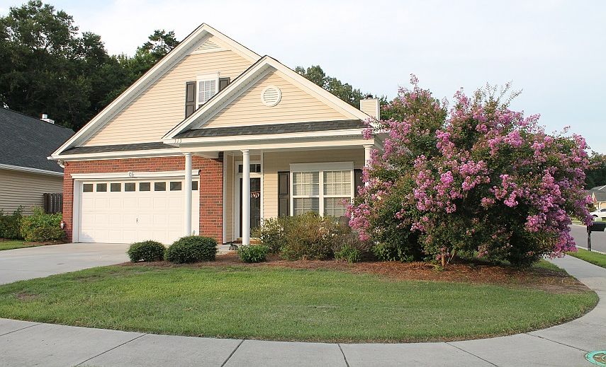 1st image of 313 Garden Grove Dr