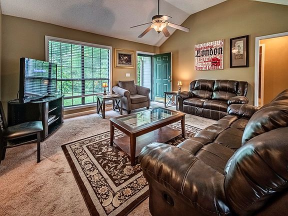 5th image of 2118 Harris Dr