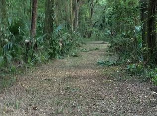 635 Us Highway 17, San Mateo, FL 32187