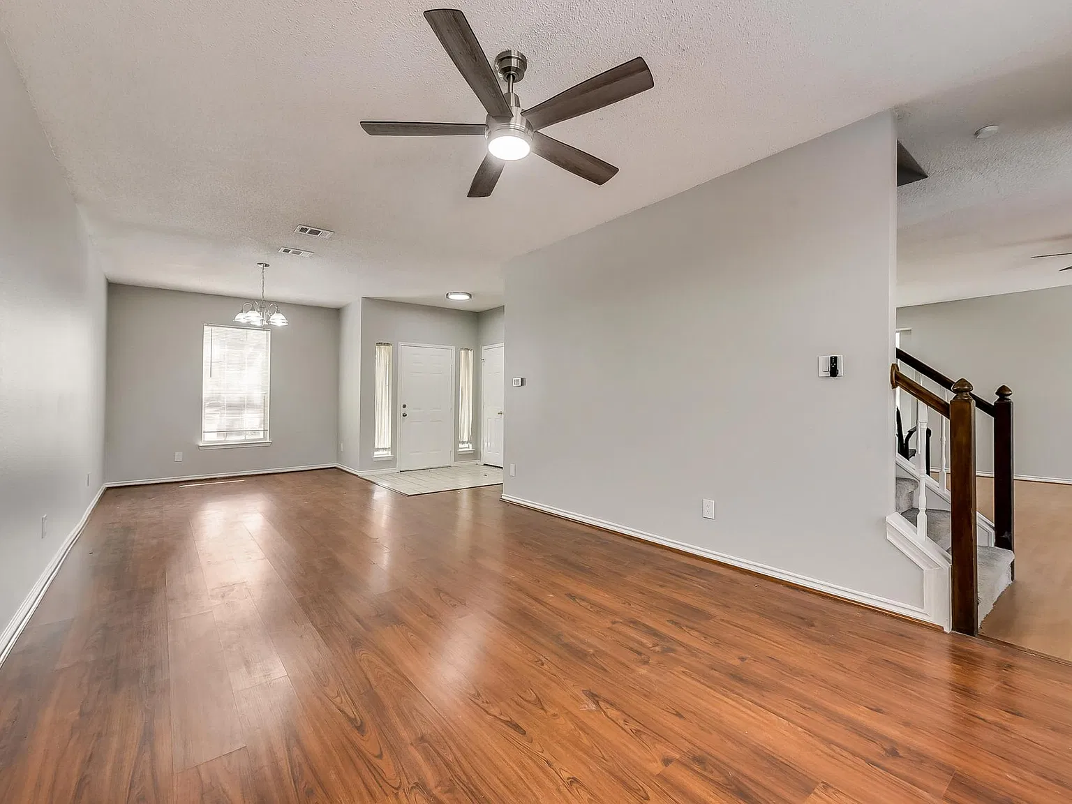 4 bed, 2240 sqft, $2,895 — Photo 4