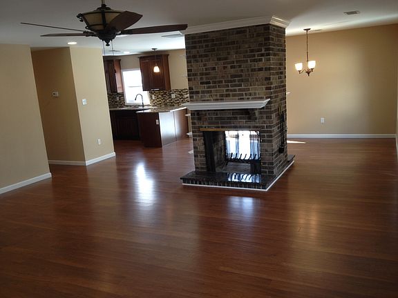 5th image of 876 Buffalo Ct