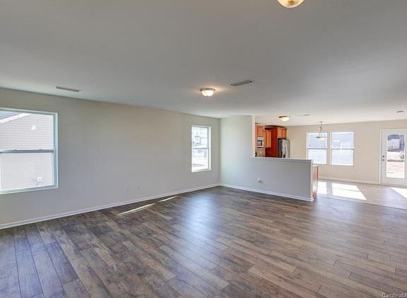 2nd image of 2207 Lake Vista Dr