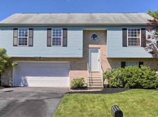 43 Wooded Run Dr, Dillsburg, PA 17019