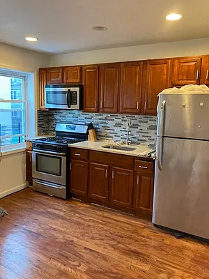 Rented by Aurous Realty LLC | media 1