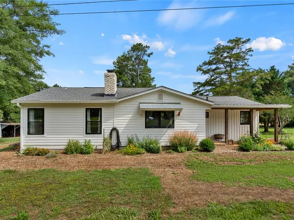 104 Owens Rd, Pendleton, SC 29670