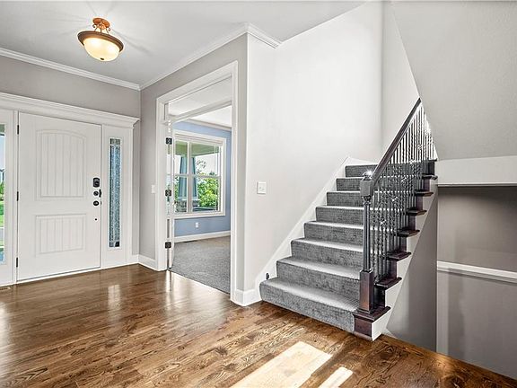 3rd image of 16904 Haskins St