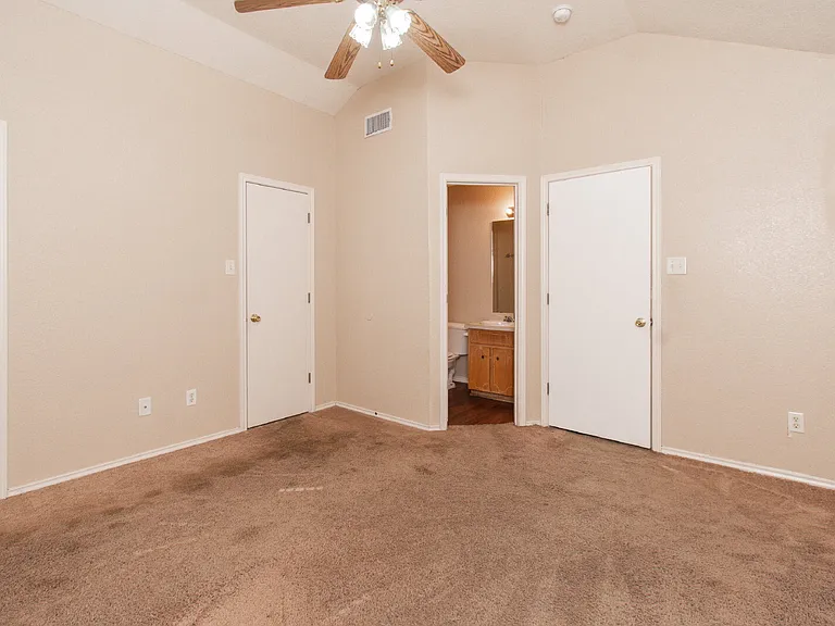 4408 Deek Dr #D — Photo 9
