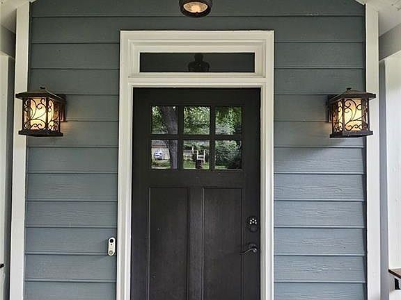 2nd image of 290 Oakmere Dr
