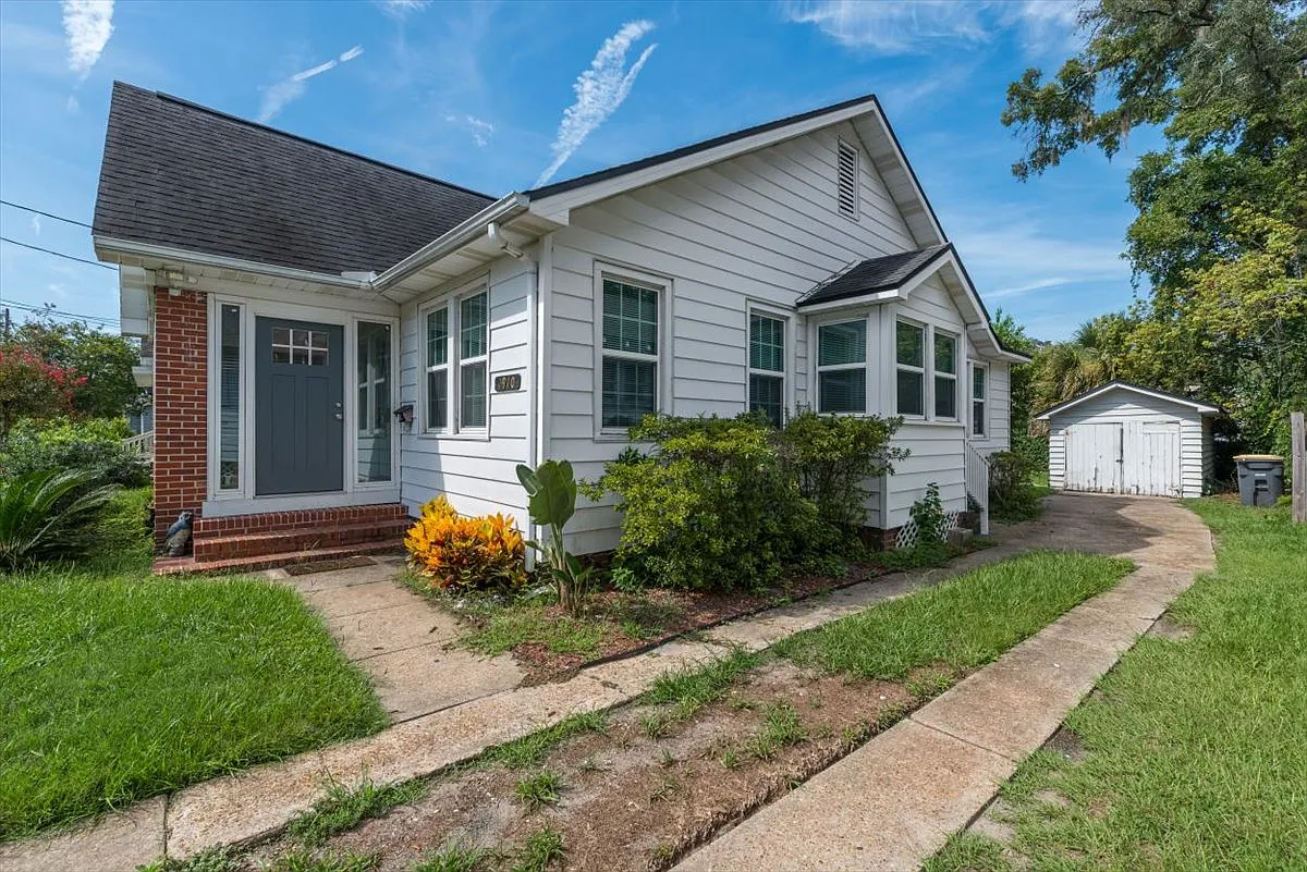 3 bed, 1408 sqft, $2,245 — Photo 3