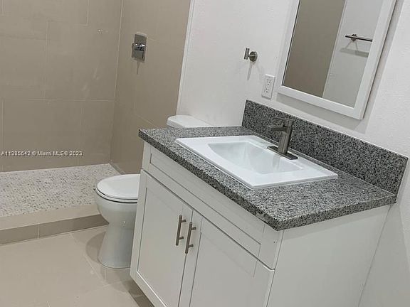 4th image of 14930 NE 11th Ct #1