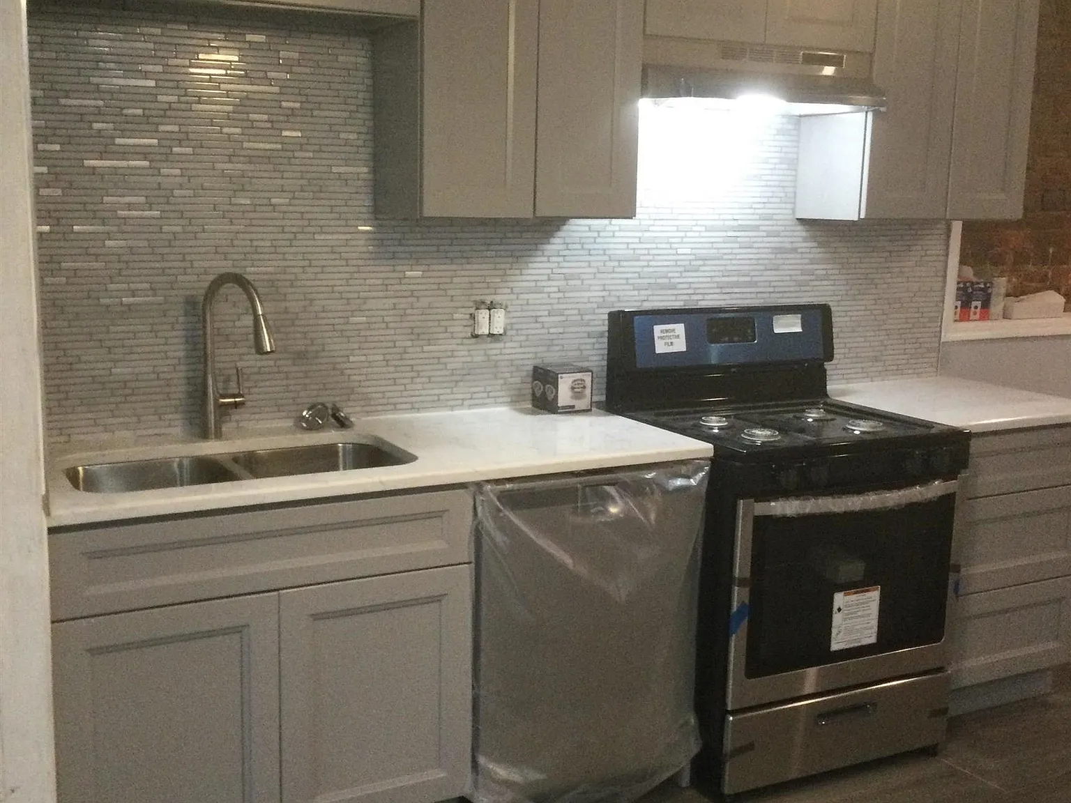 2 bed, 1.5 bath, 1300 sqft, $2,350 — Photo 4