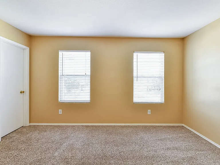7906 Ashland Springs Ln — Photo 12