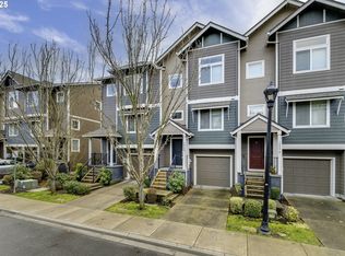 10580 NE Park Ridge Way, Hillsboro, OR 97006