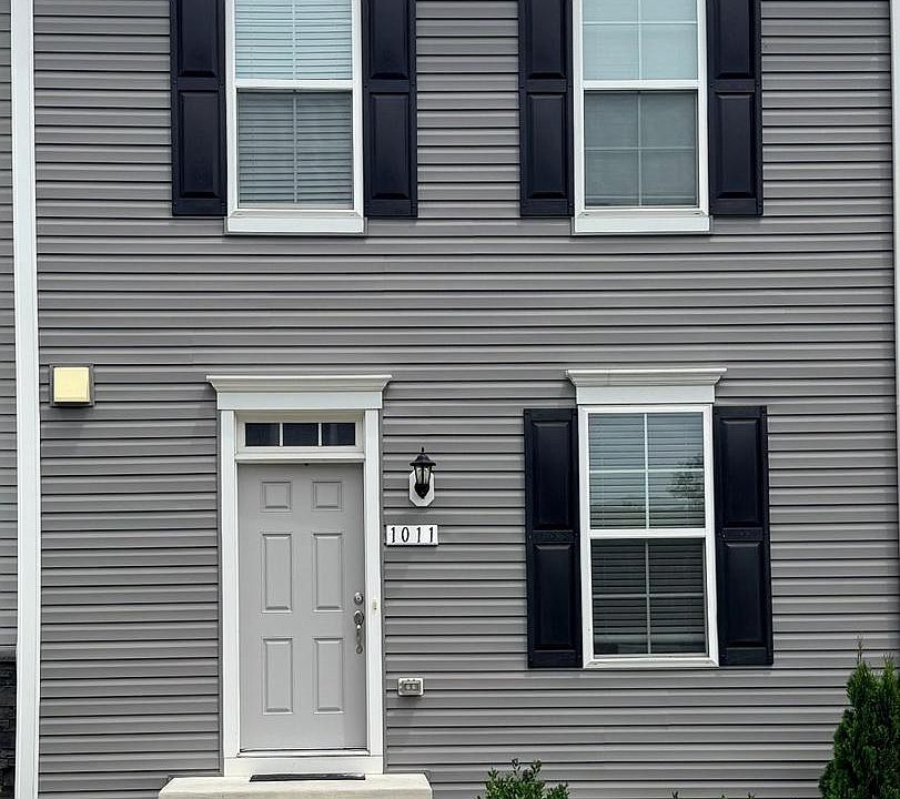 1st image of 1011 Flester Ln