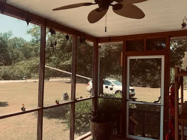 1341 Winding Pond Rd, Manning, SC 29102