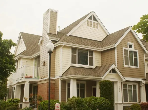 1420 Huckleberry Cir, Issaquah, WA 98029