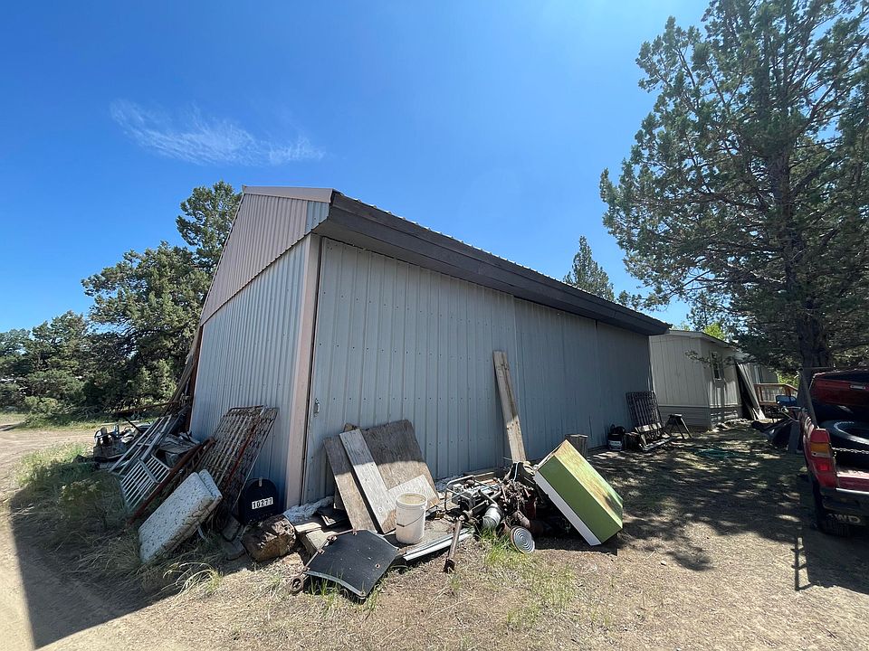 2nd image of 10277 NW Quince Ave