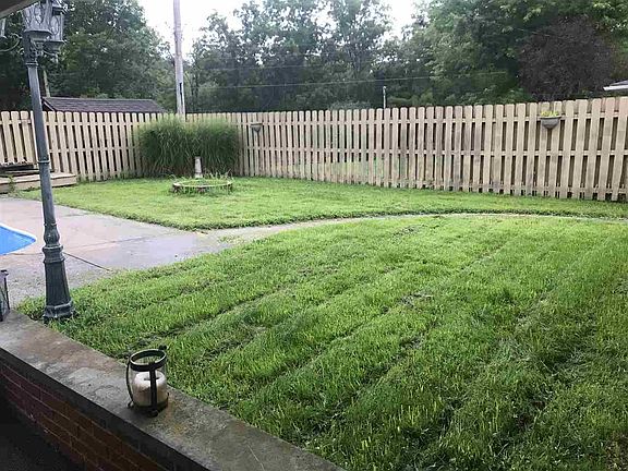 5th image of 2819 Willow Dr