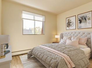 29 Grand Dr #8, Camrose, AB T4V 2T3