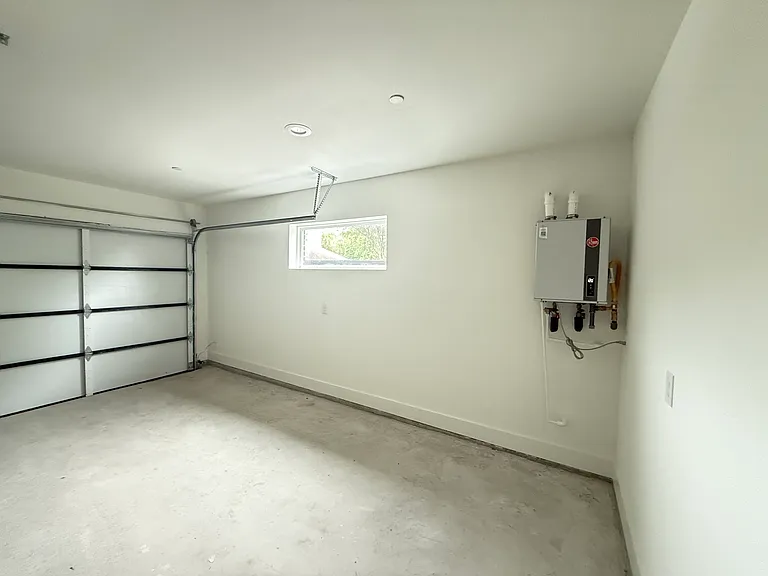 7207 Mohawk Dr #204 — Photo 15