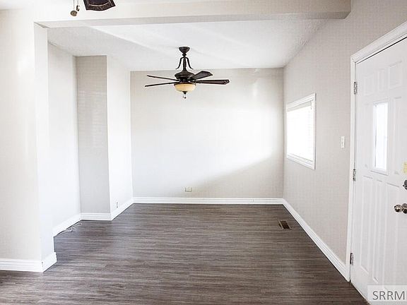 3rd image of 140 10th St