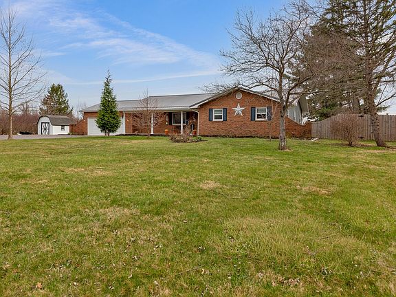 3rd image of 4920 Township Road 179