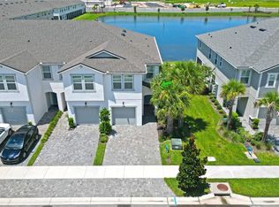 19323 Blue Pond Dr, Lutz, FL 33558