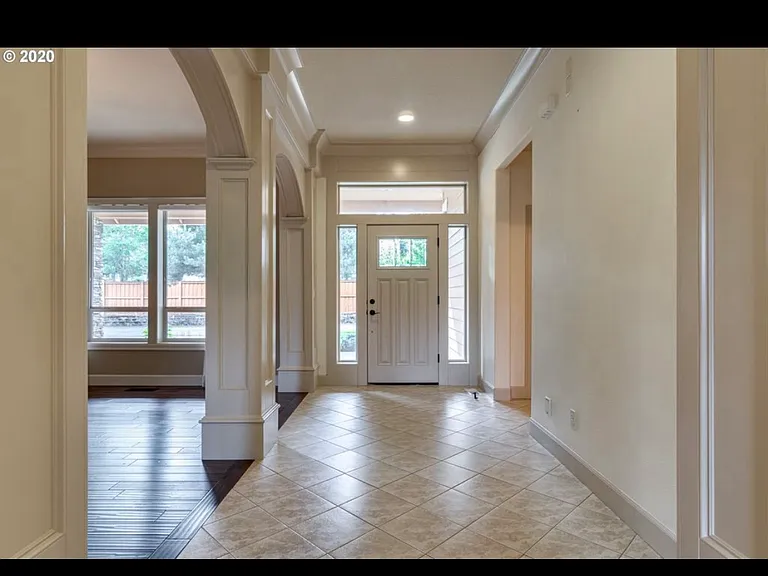 9705 NE 109th Ct — Photo 8