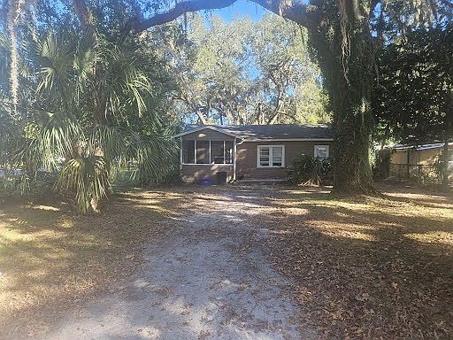 1st image of 3301 Palmway Dr