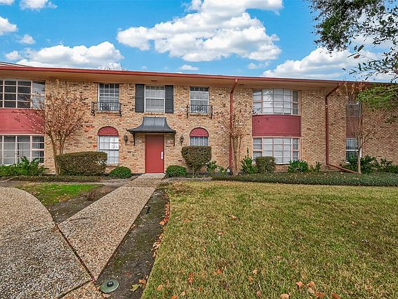 4th image of 7600 Burgoyne Rd Unit 251