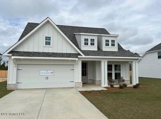 38 Monroe Cv, Ocean Springs, MS 39564