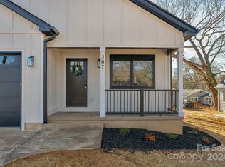 307 Huss St, Lincolnton, NC 28092