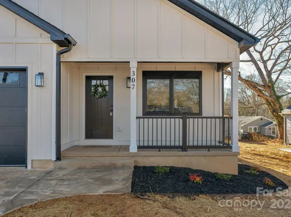 307 Huss St, Lincolnton, NC 28092