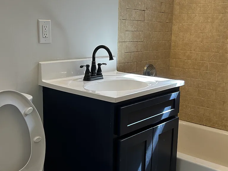 67 Stanley St #1B — Photo 8