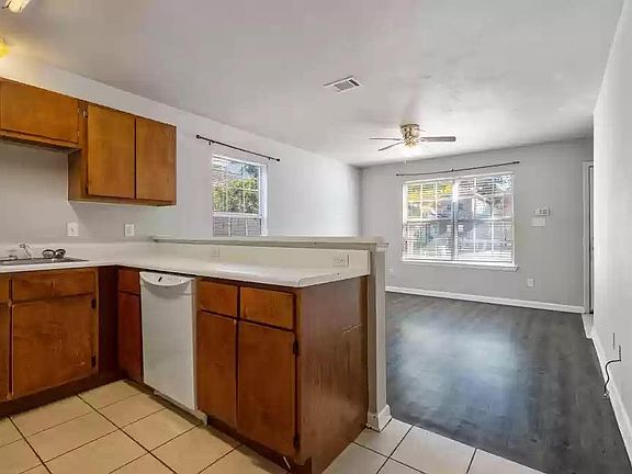 Kitchen/ Living Room : Before
