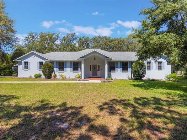 1131 Country Oaks Blvd, Lake Wales, FL 33898