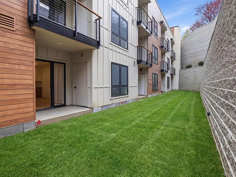 25 S Riverside Ave #107 — Photo 19
