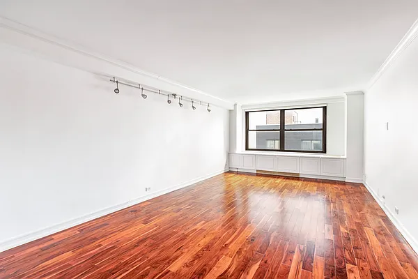 Sold by Compass | media 1