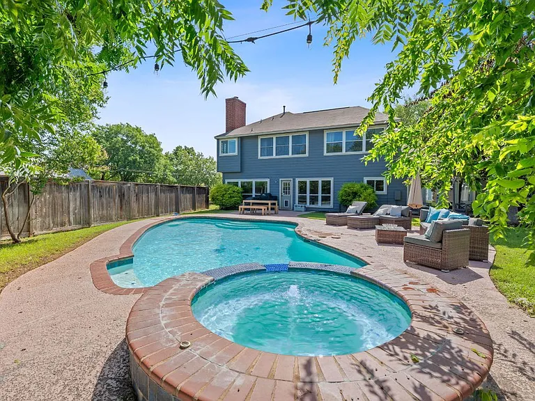 7604 Vail Valley Dr — Photo 2
