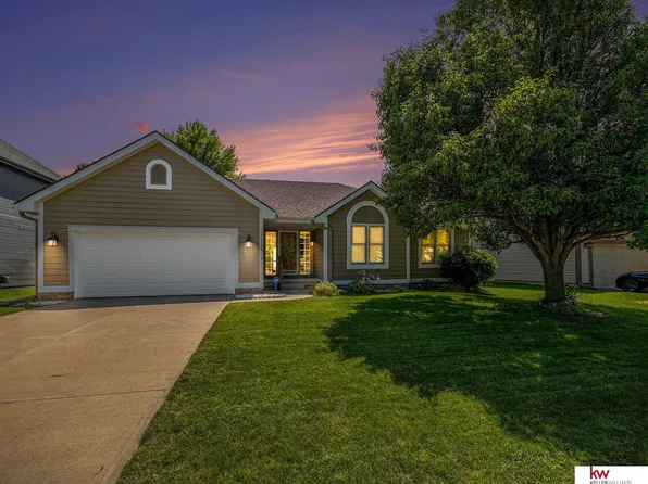 10369 Nebraska Ave, Omaha, NE 68134