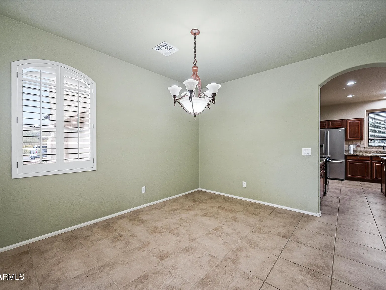 5 bed, 3.0 bath, 2969 sqft, $4,500 — Photo 4